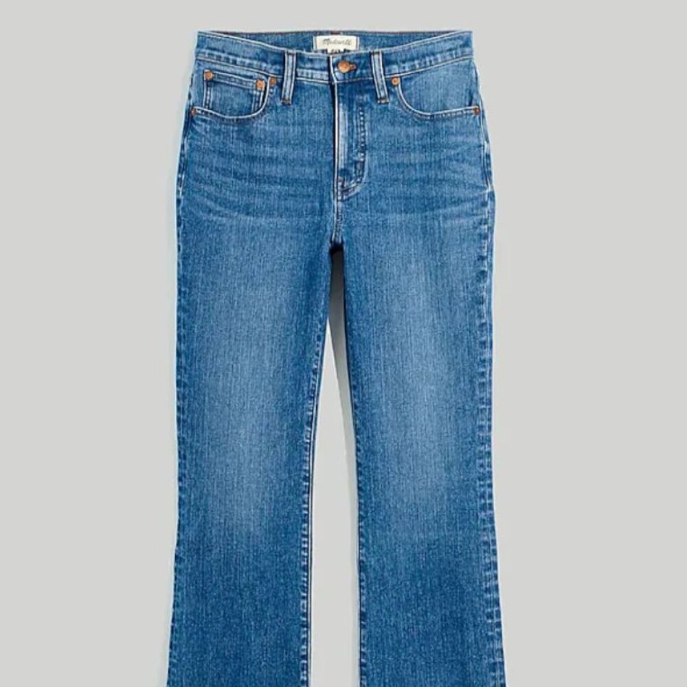 Madewell Kick Out Crop Jeans in Cherryville Wash